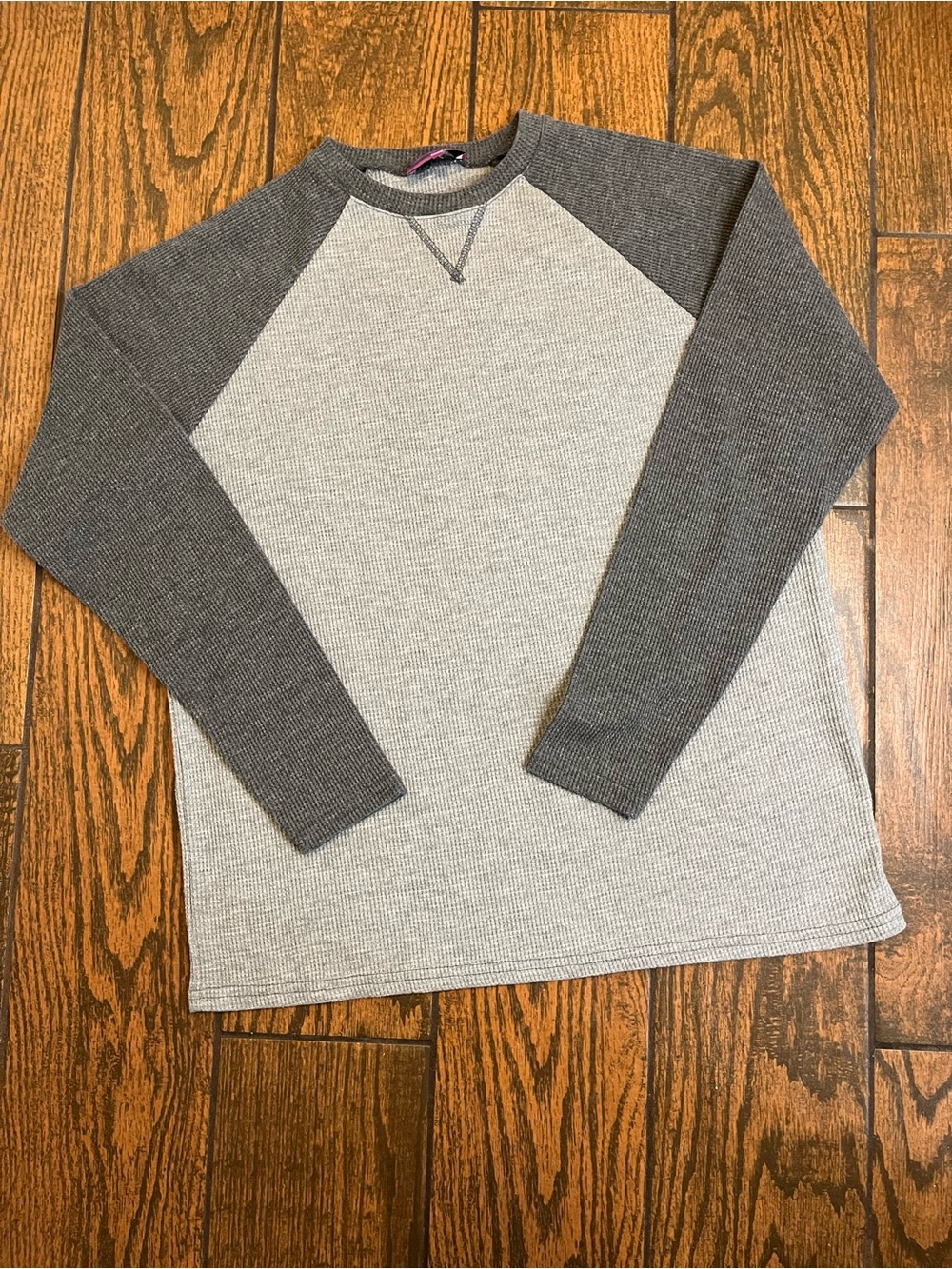 Edikted Two-Tone Gray Waffle Knit Raglan Sweatshirt